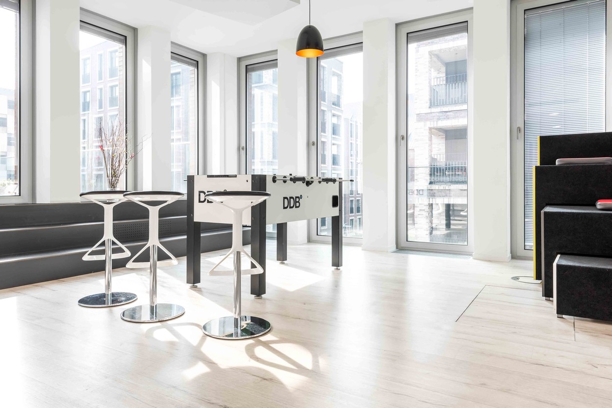 DDB-Tribal-16 Joseph Schmidt Aufenthaltsraum DDB Kicker