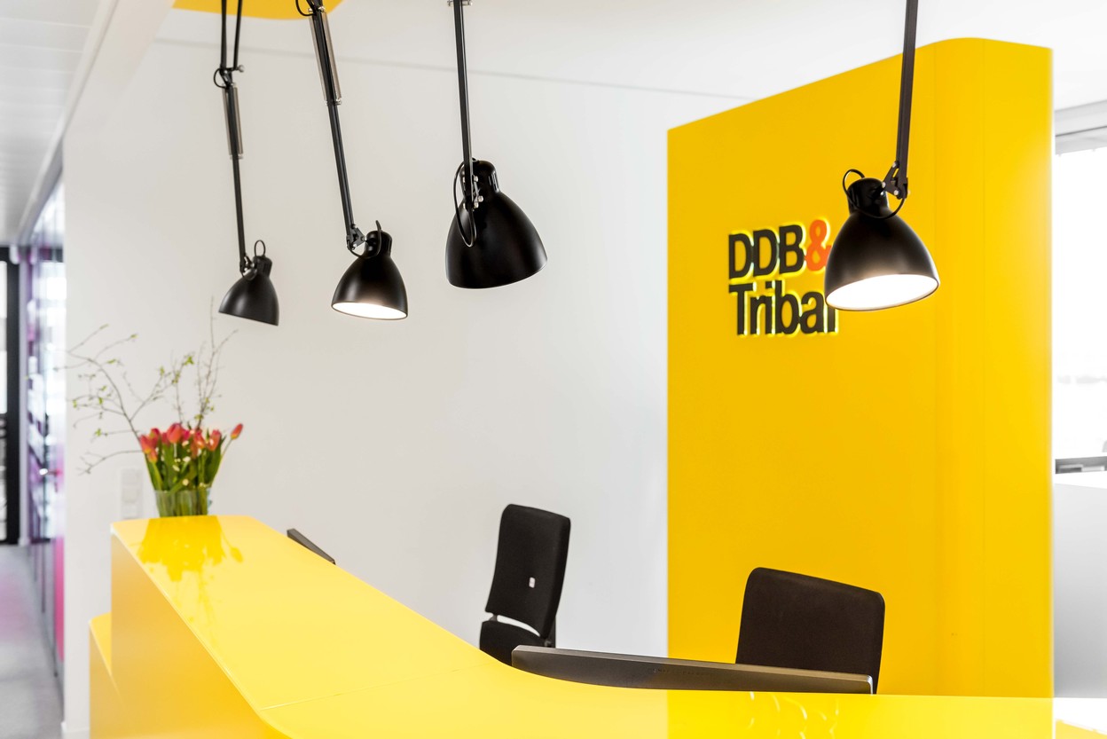 DDB-Tribal-31 DDB Tribal Empfang Detail