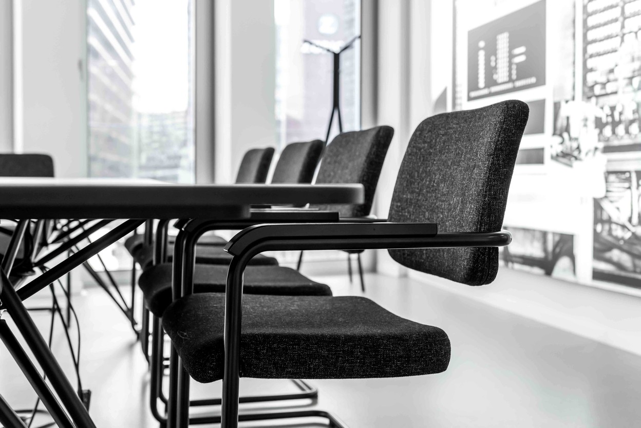 DDB-Tribal-6 Konrad Zuse Besprechungsraum Detail