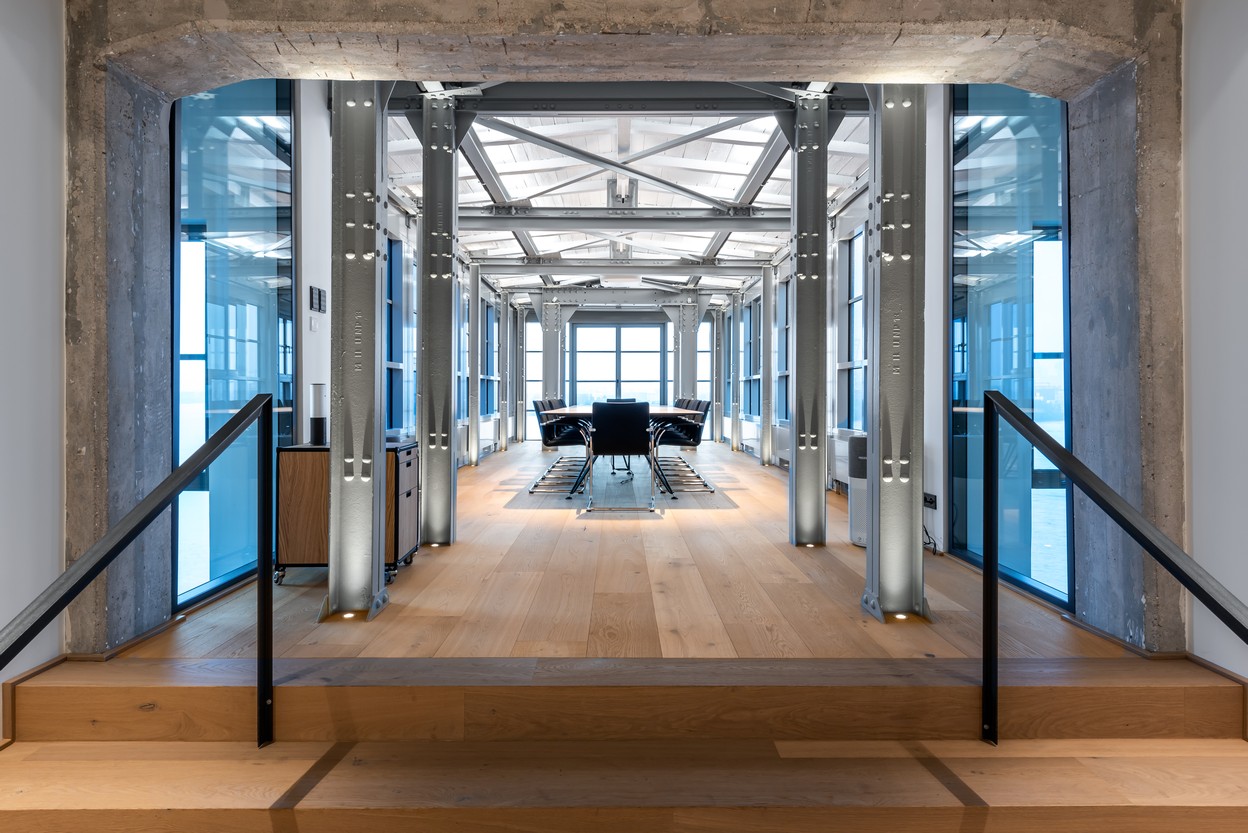 Besprechungsraum über der Elbe Besprechungsraum über der Elbe